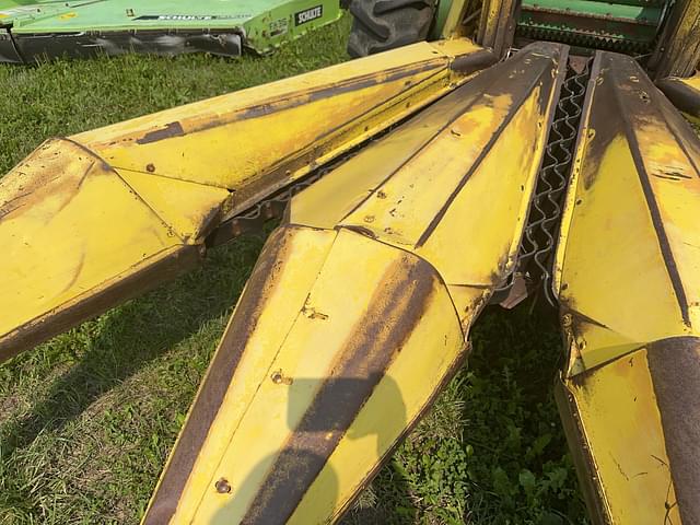 Image of John Deere 5400 equipment image 3