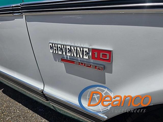 Image of Chevrolet C10 equipment image 3