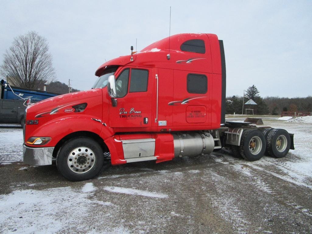 Main image Peterbilt 387