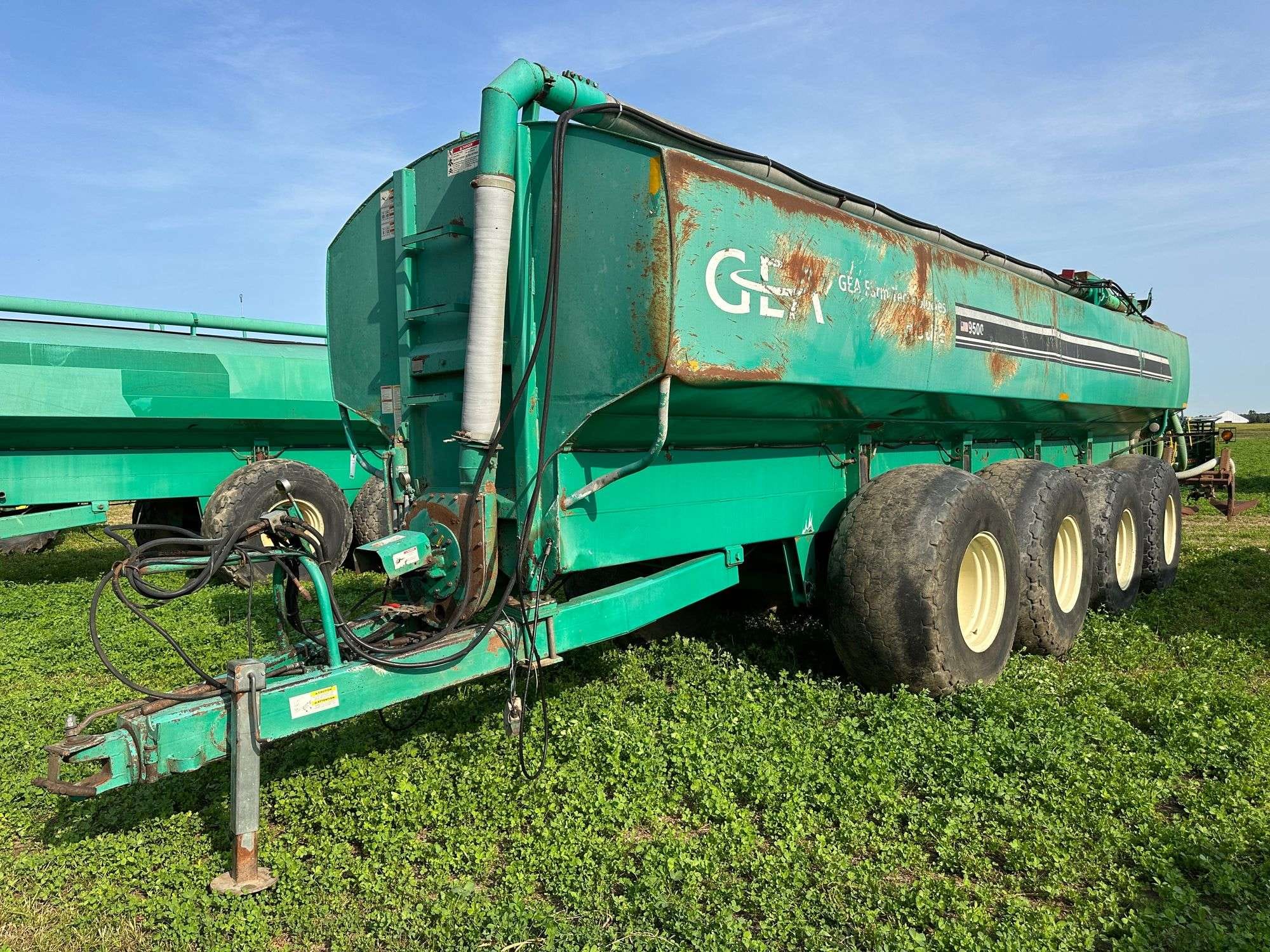 Houle 9500 Equipment Image0