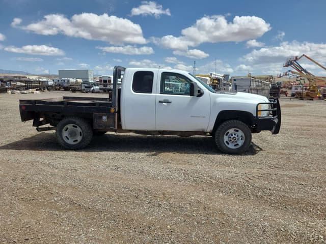 Image of Chevrolet 2500HD equipment image 3