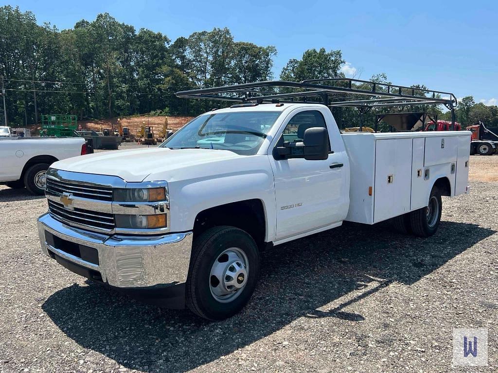 Image of Chevrolet 3500HD Primary image