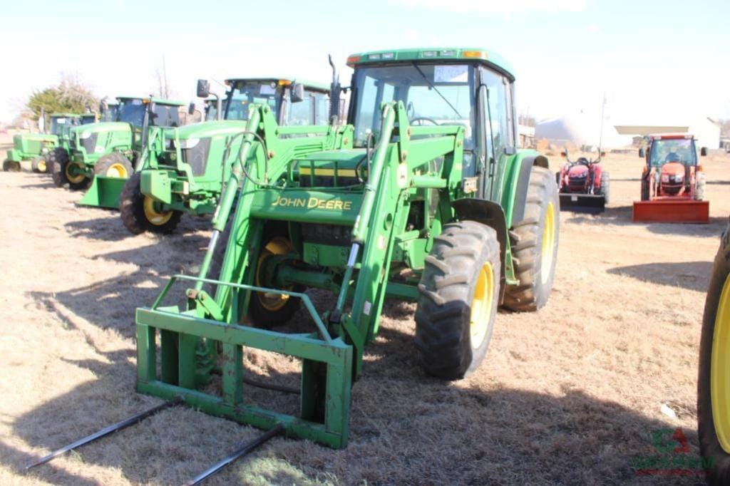 John Deere 6310 Equipment Image0