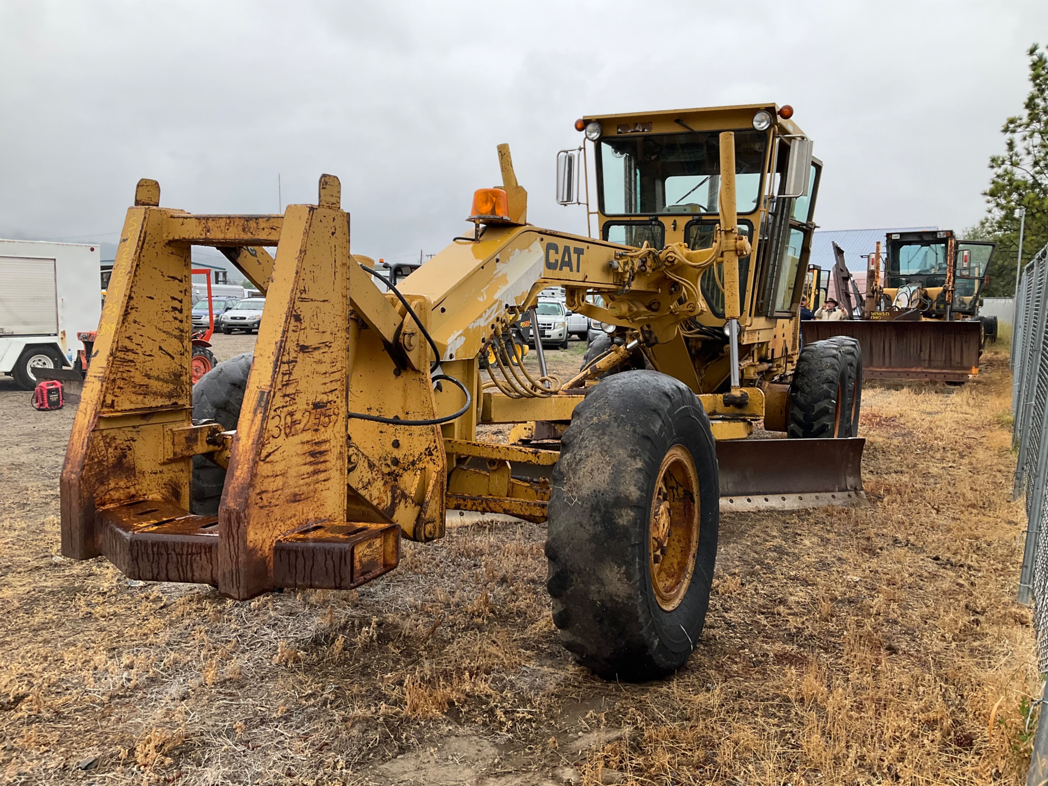 Caterpillar 130G Equipment Image0