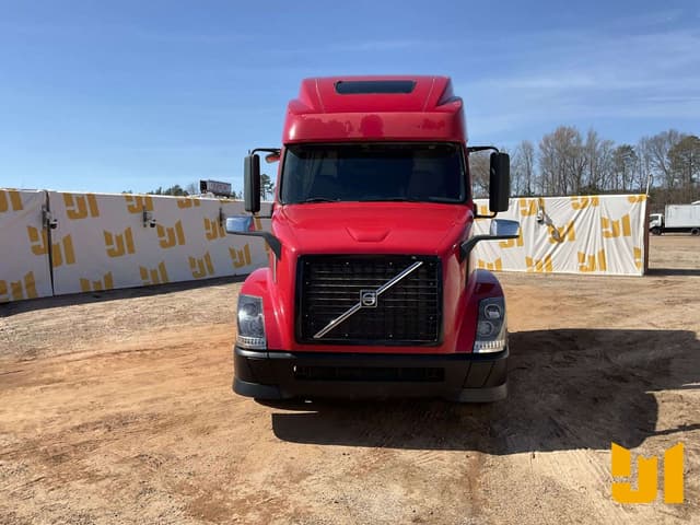 Image of Volvo VNL equipment image 1