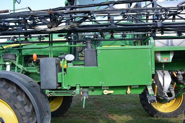 Image of John Deere 4830 equipment image 3