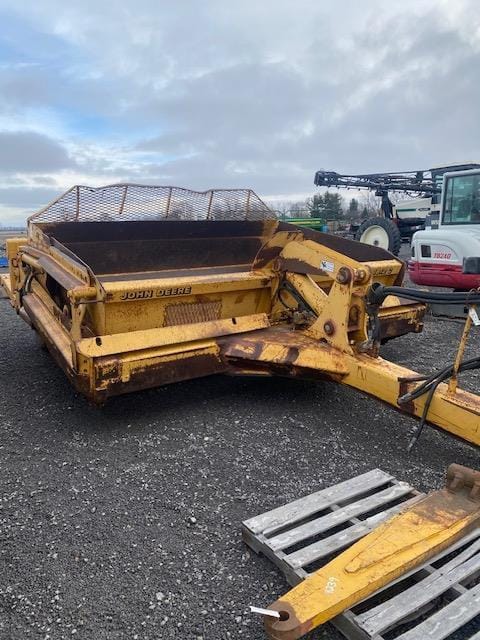 John Deere 1812C Equipment Image0