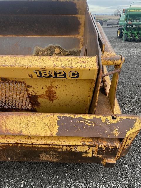 Image of John Deere 1812C equipment image 3