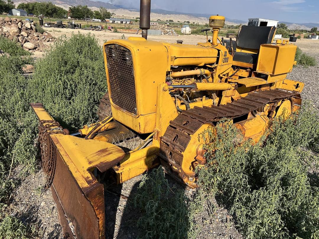 Image of John Deere 2010 Primary image