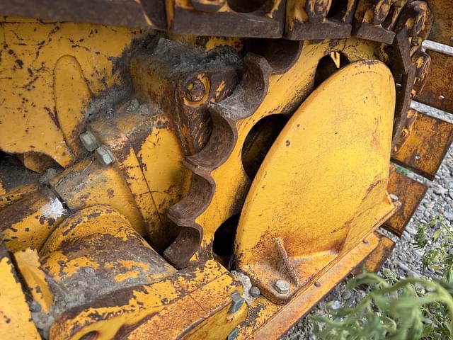 Image of John Deere 2010 equipment image 4