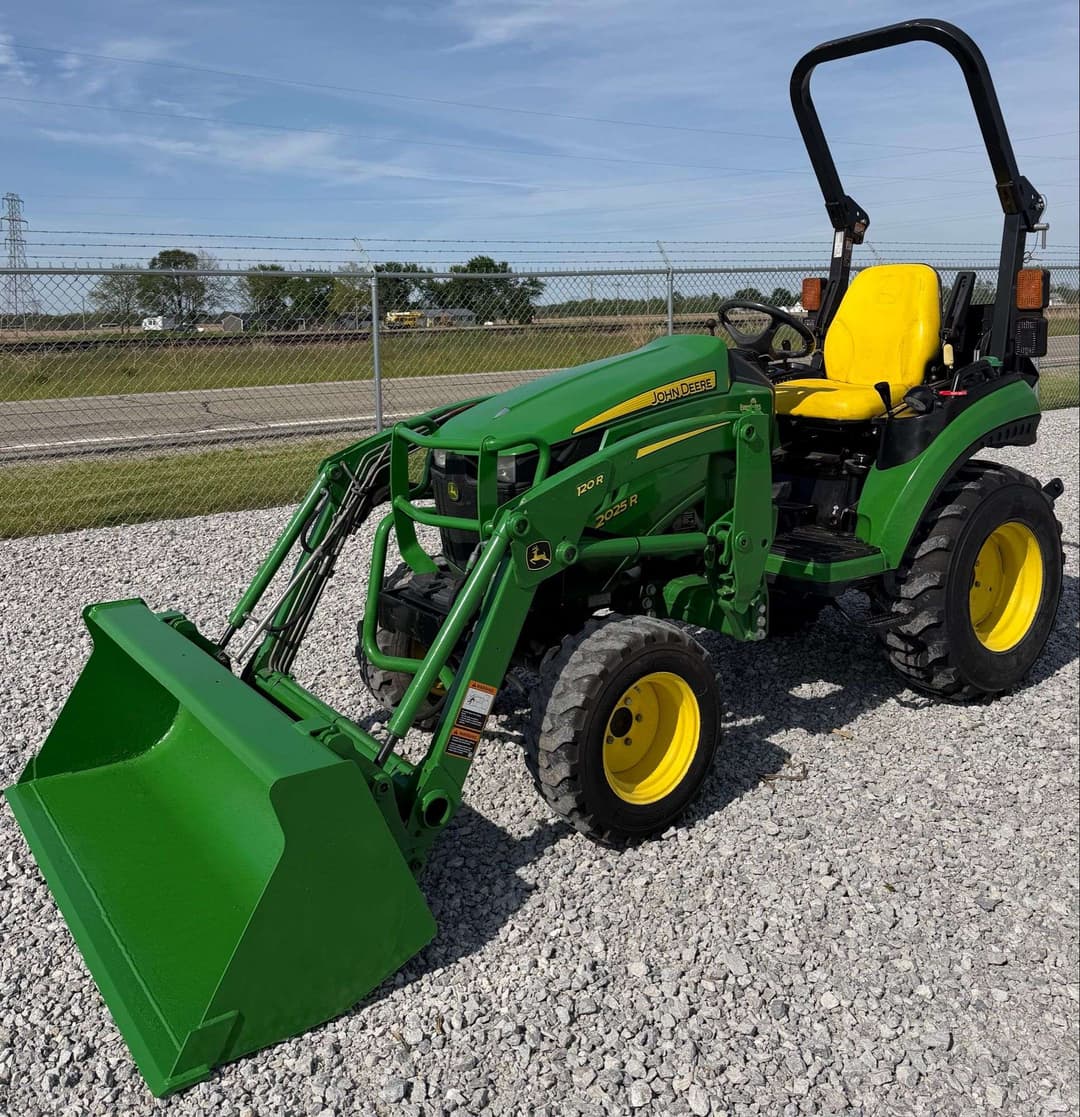 Image of John Deere 2025R Primary image