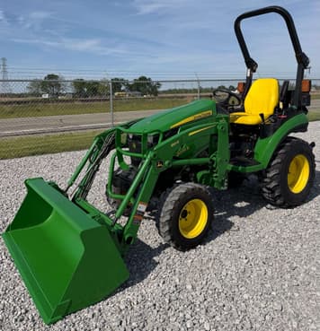 Main image John Deere 2025R