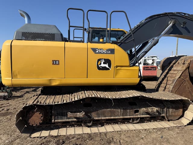 Image of John Deere 210G LC equipment image 3