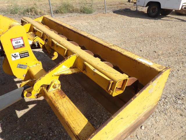 Image of John Deere 210L equipment image 4