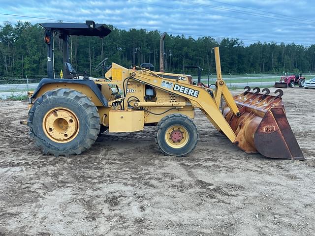 Image of John Deere 210LE equipment image 3