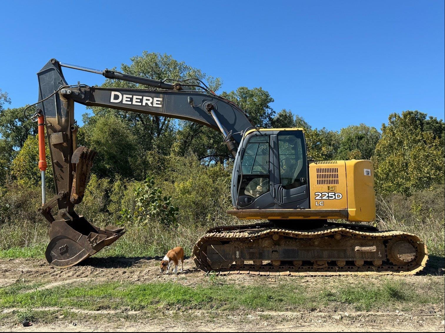 John Deere 225DLC Equipment Image0
