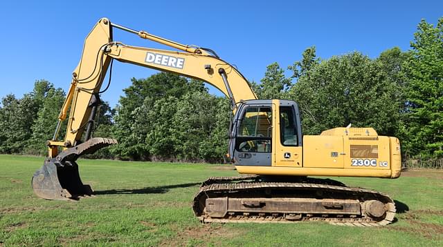 Image of John Deere 230C LC equipment image 2