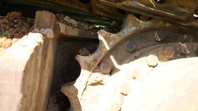 Image of John Deere 230C LC equipment image 3