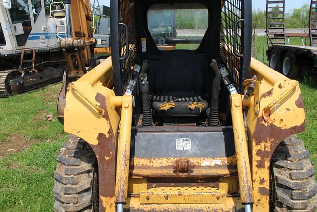 Image of John Deere 240 equipment image 2