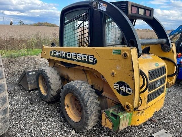 Thumbnail image John Deere 240 1