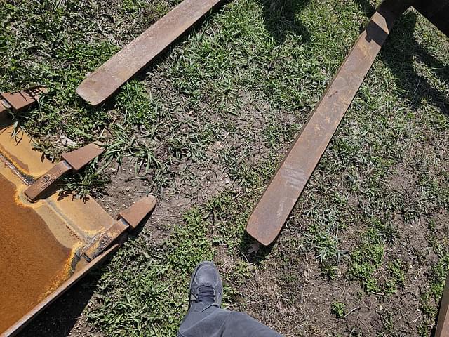 Image of John Deere Compact Loader Forks equipment image 4