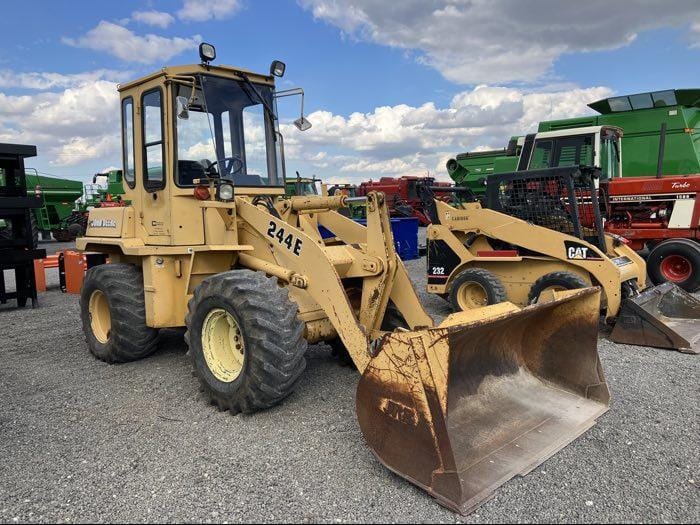 Main image John Deere 244E