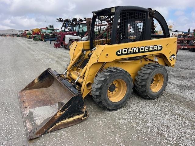 John Deere 250 Equipment Image0