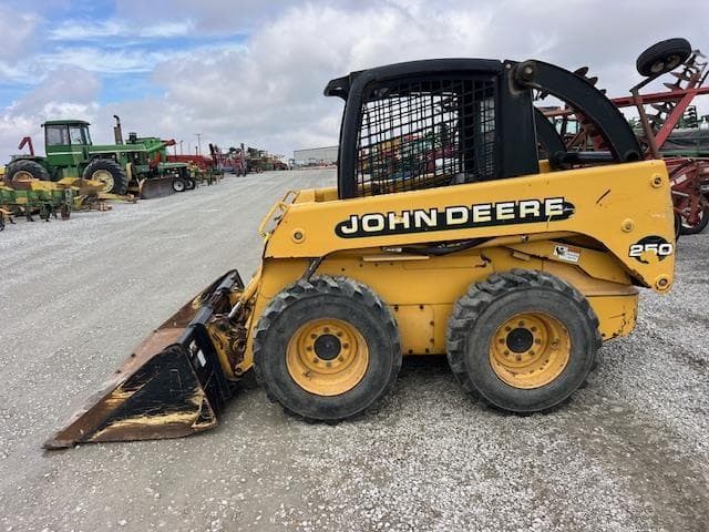 Image of John Deere 250 equipment image 1