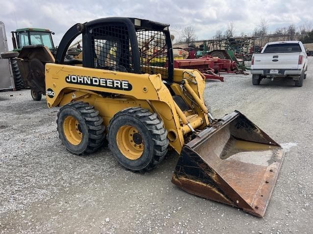 Image of John Deere 250 equipment image 4