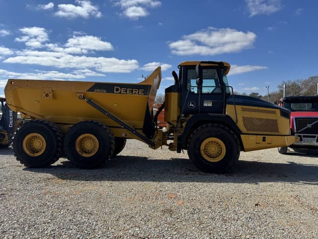 Image of John Deere 260E equipment image 1