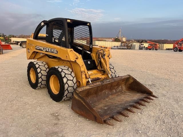 Image of John Deere 270 equipment image 1