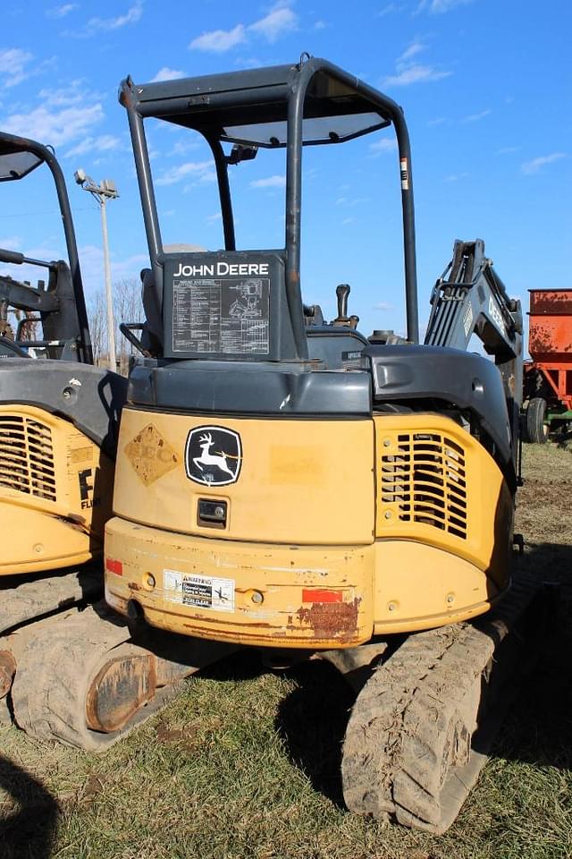 Image of John Deere 27D equipment image 4