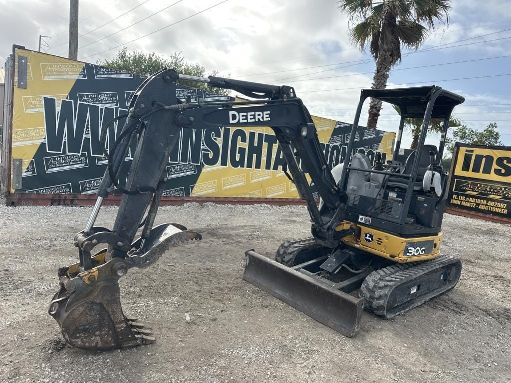 John Deere 30G Equipment Image0