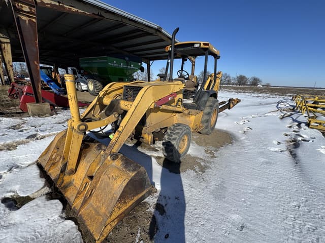 Image of John Deere 310 equipment image 1