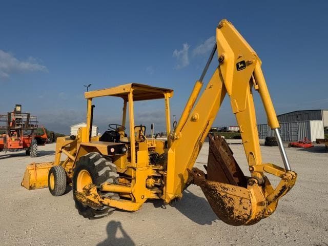Image of John Deere 310B equipment image 4