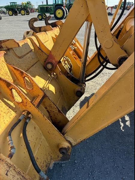 Image of John Deere 310E equipment image 4