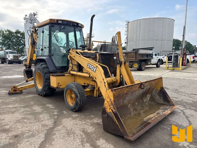 Image of John Deere 310E equipment image 2