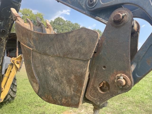Image of John Deere 310J equipment image 4
