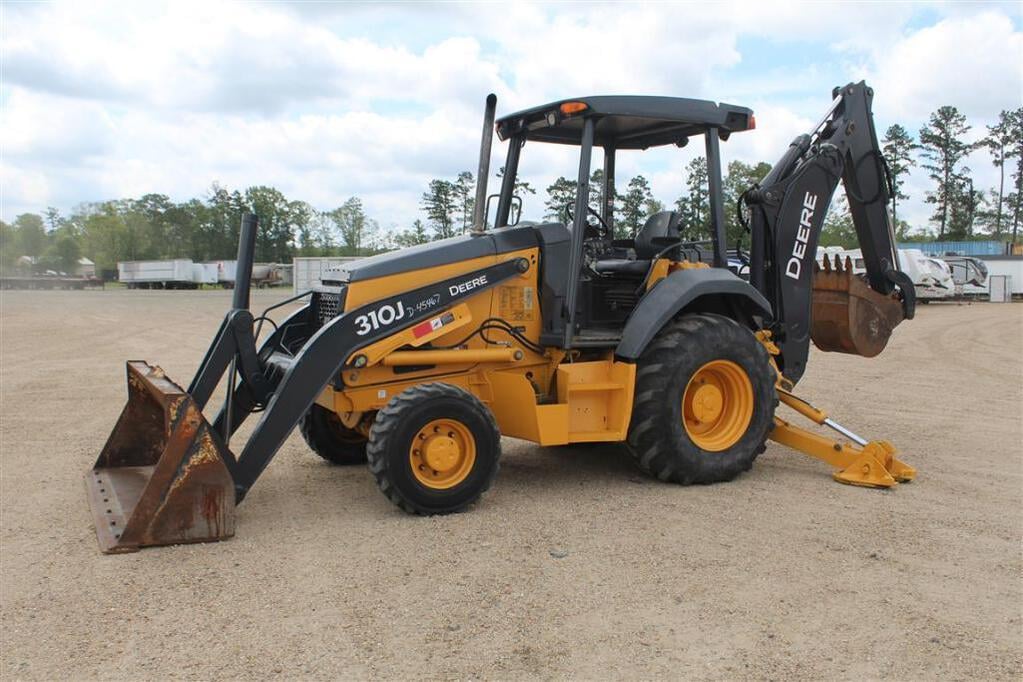 SOLD - DEERE 310J LOADER Construction with 3,974 Hrs | Tractor Zoom