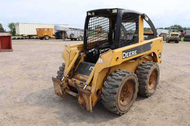 Image of John Deere 317 equipment image 2