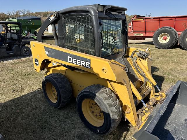 Image of John Deere 317 equipment image 1