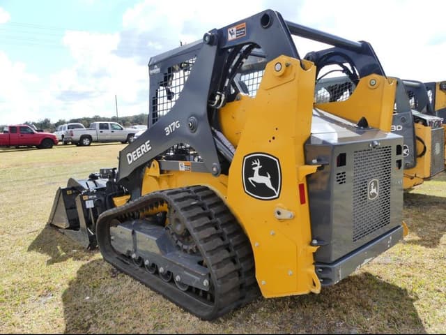 Image of John Deere 317G equipment image 2