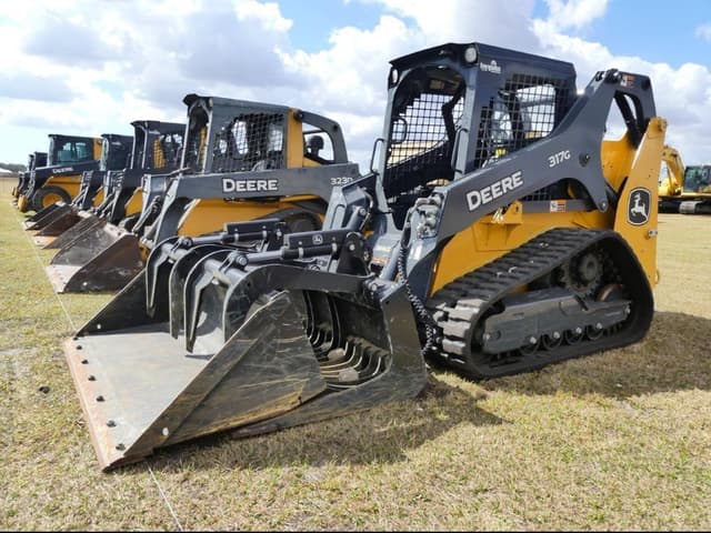 Image of John Deere 317G equipment image 1