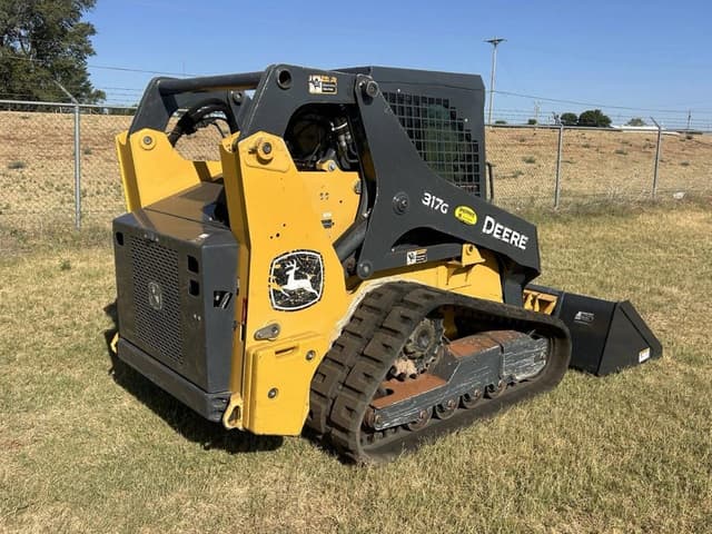 Image of John Deere 317G equipment image 2