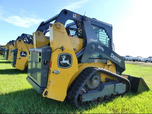 Image of John Deere 317G equipment image 2