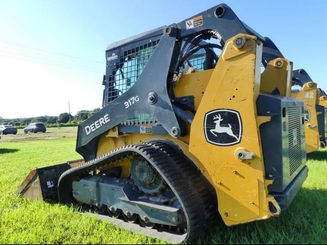 Image of John Deere 317G equipment image 3