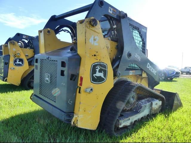 Image of John Deere 317G equipment image 2