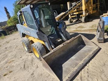 Main image John Deere 318D