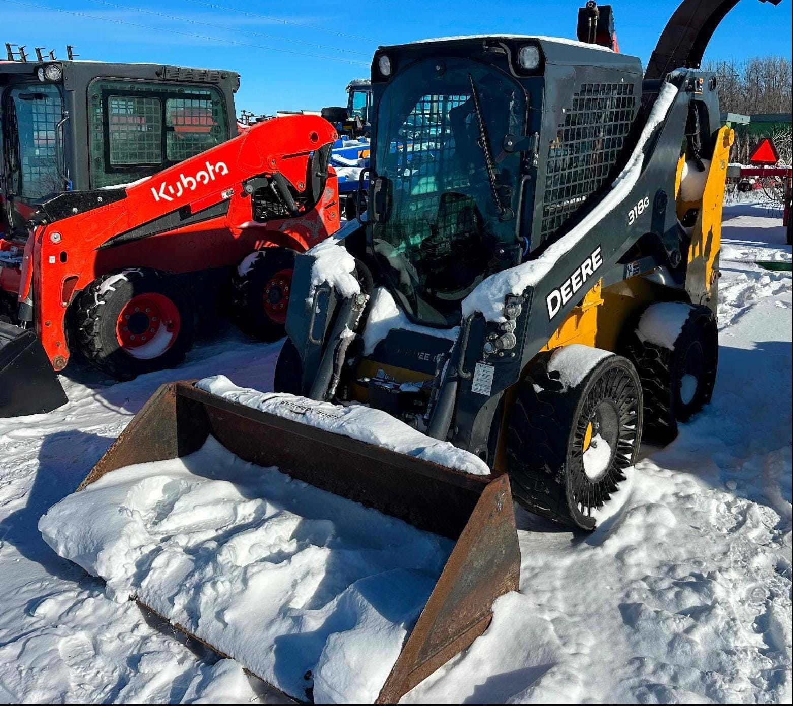 John Deere 318G Equipment Image0