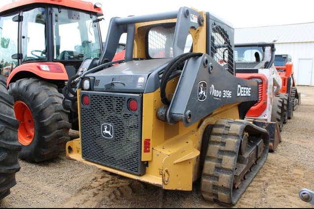 Image of John Deere 319E equipment image 3
